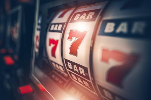 Gem Saviour slot interface showing gem symbols and spin controls on jnt toto platform